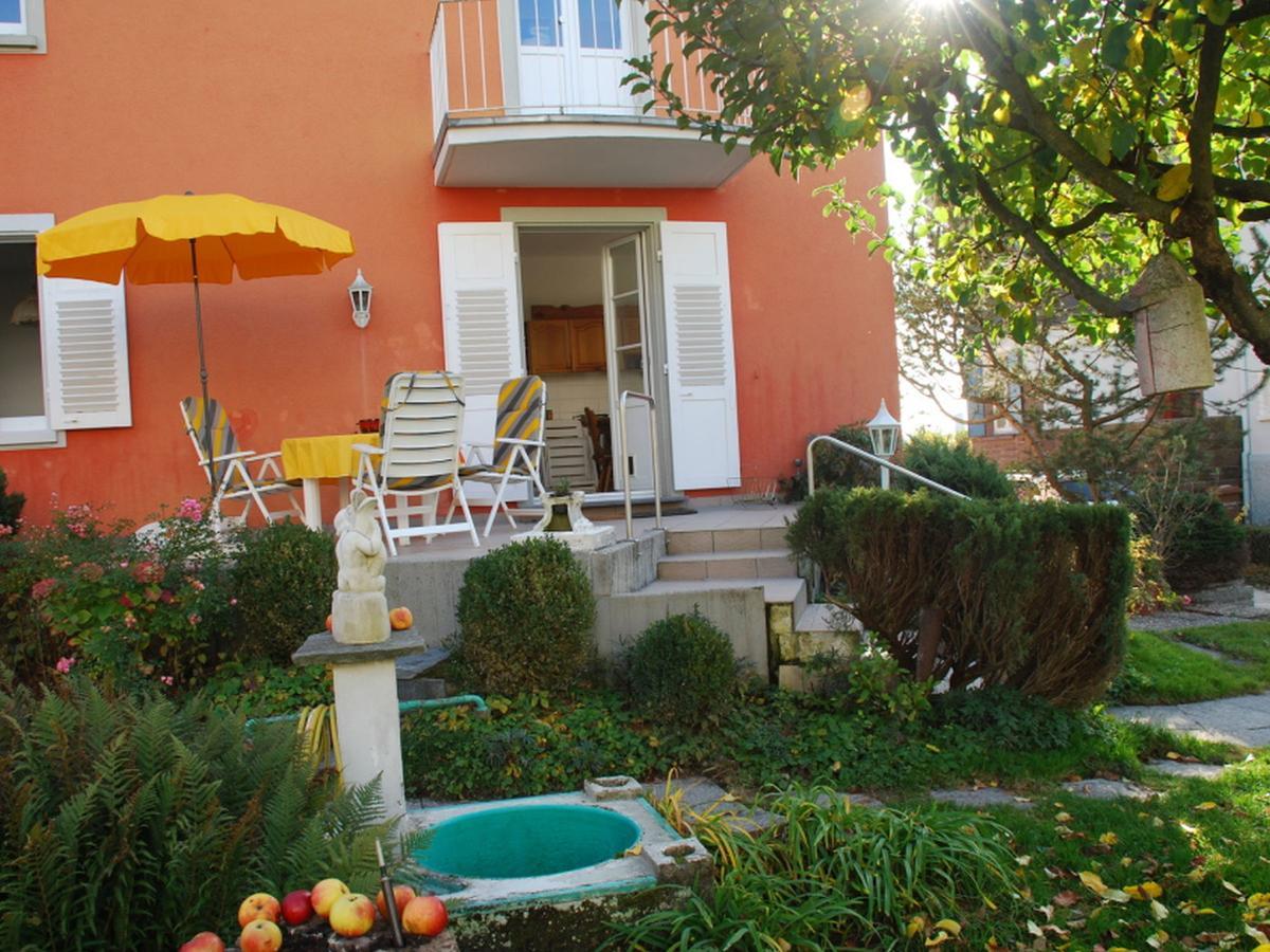 Rotes Haus Ueber Den Weinbergen Apartman Konstanz Kültér fotó